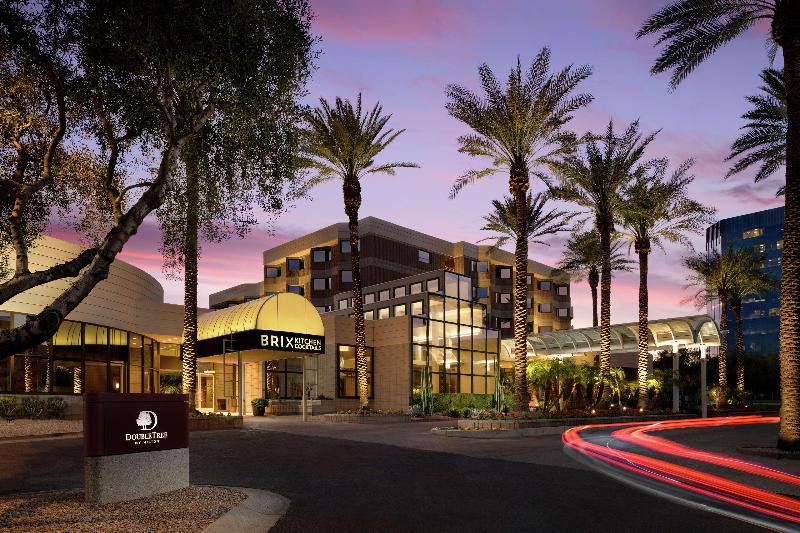 هتل Doubletree Suites By Hilton Phoenix