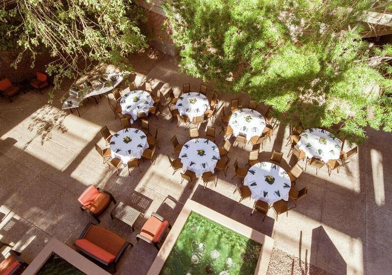 ホテル Doubletree Suites By Hilton Phoenix