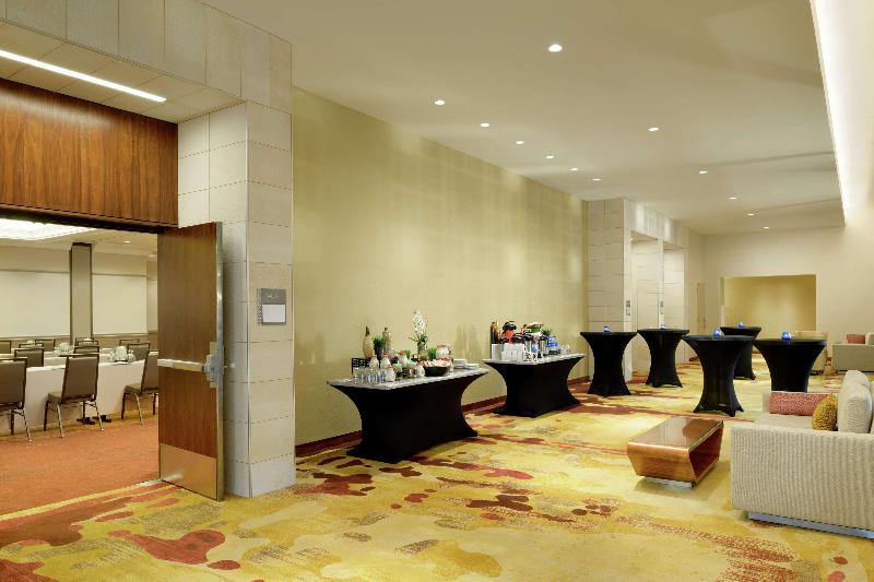 ホテル Doubletree Suites By Hilton Phoenix