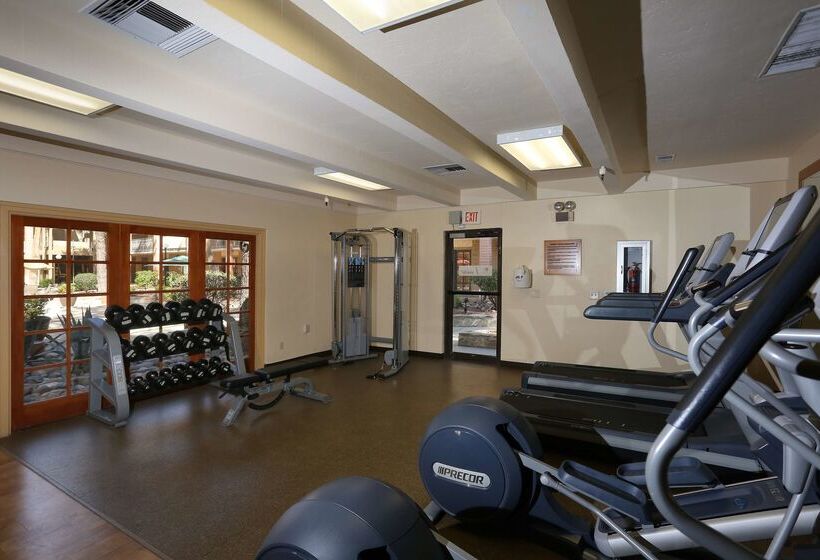 هتل Doubletree Suites By Hilton Tucson Airport