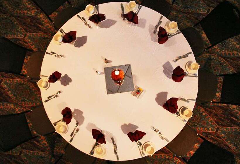 هتل Doubletree Suites By Hilton Tucson Airport