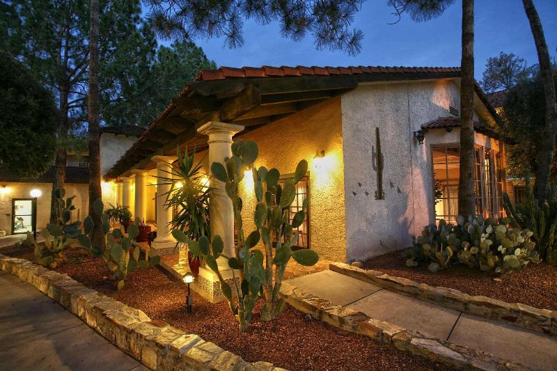 هتل Doubletree Suites By Hilton Tucson Airport