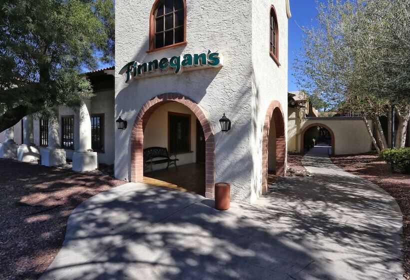 هتل Doubletree Suites By Hilton Tucson Airport