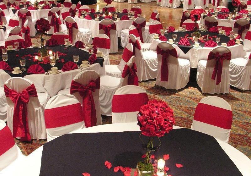 בית מלון כפרי Doubletree Suites By Hilton Tucson Airport