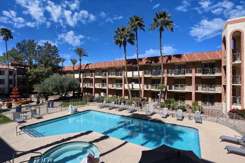 هتل Doubletree Suites By Hilton Tucson Airport