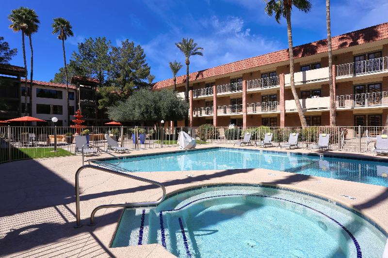 هتل Doubletree Suites By Hilton Tucson Airport