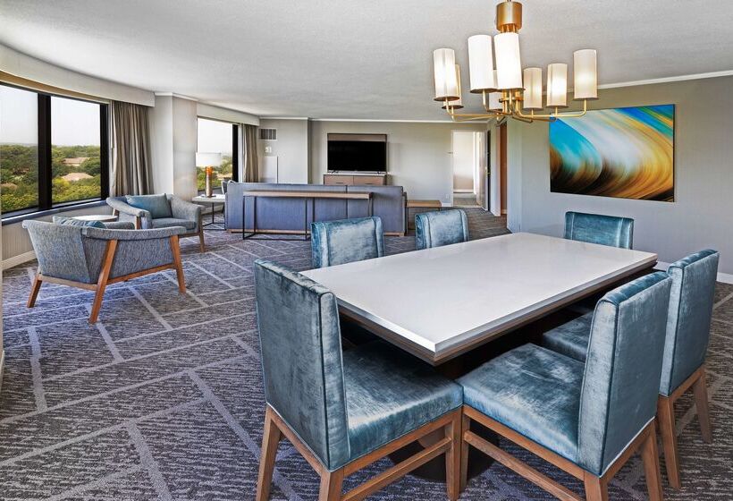 فندق Doubletree By Hilton Tulsa   Warren Place