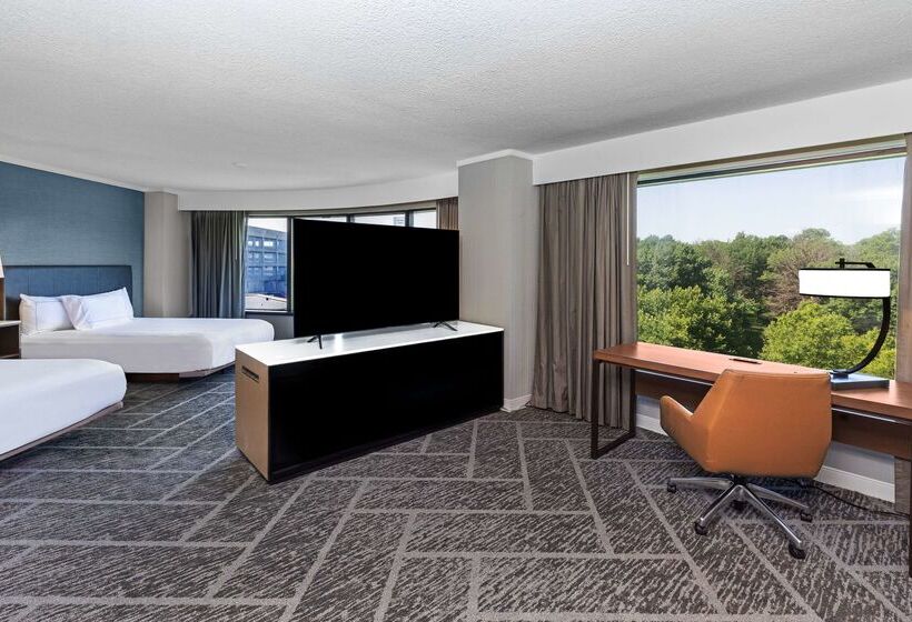 فندق Doubletree By Hilton Tulsa   Warren Place