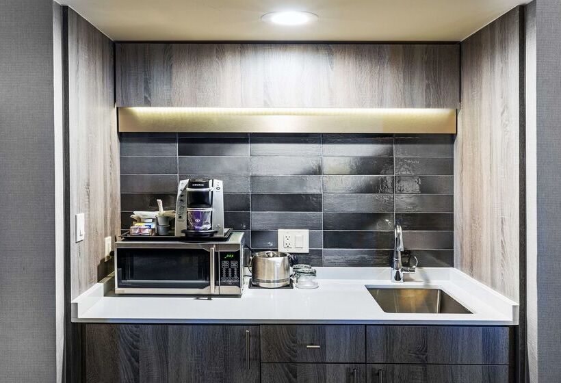 فندق Doubletree By Hilton Tulsa Downtown