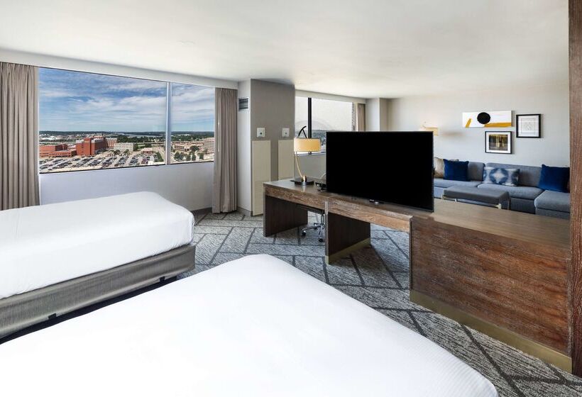 فندق Doubletree By Hilton Tulsa Downtown