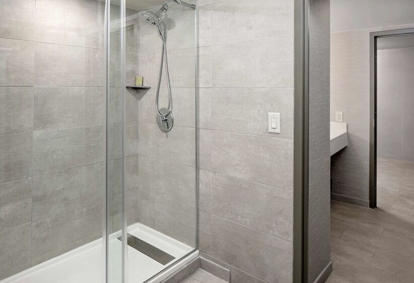 فندق Doubletree By Hilton Tulsa Downtown