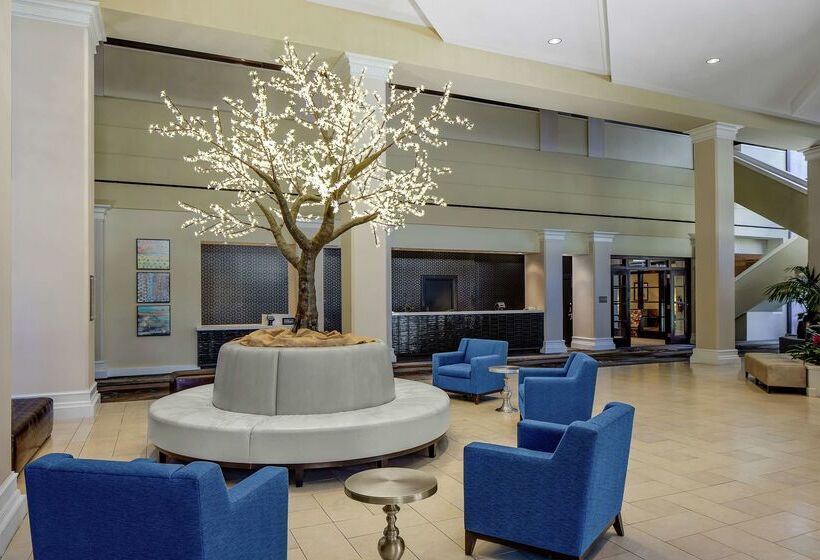 فندق Doubletree By Hilton Tulsa Downtown