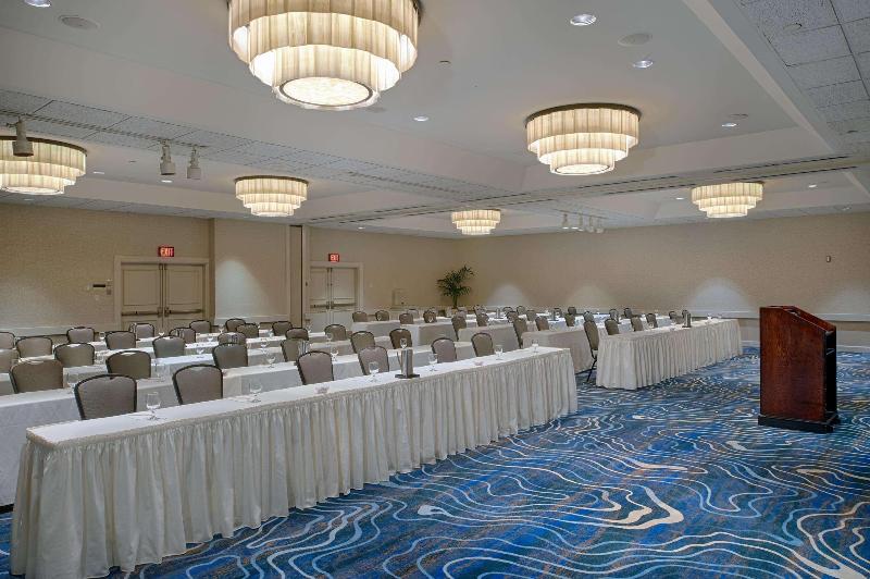 فندق Doubletree By Hilton Tulsa Downtown