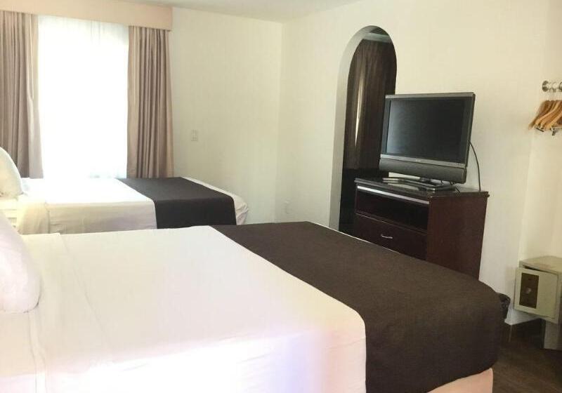 בית מלון כפרי Downtown San Diego Lodge