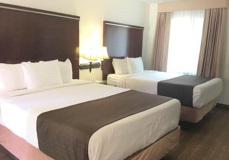 בית מלון כפרי Downtown San Diego Lodge