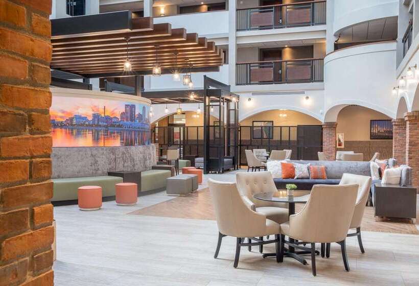 Drury Plaza Hotel St. Paul Downtown