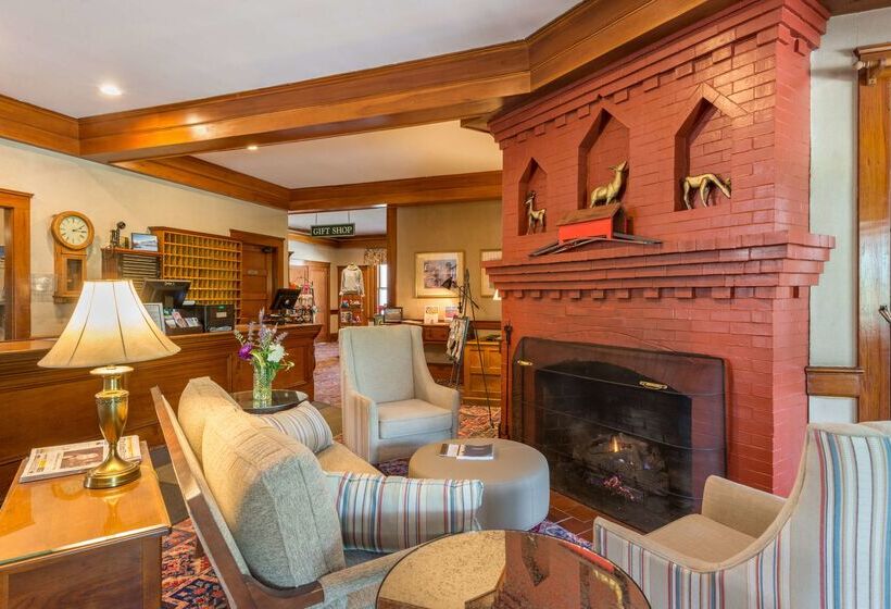 호텔 Eagle Mountain House And Golf Club