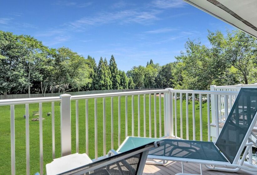 فندق East Hampton House Resort