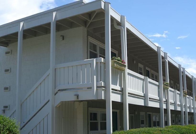 فندق East Hampton House Resort