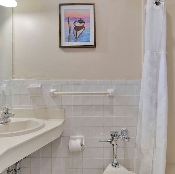 فندق East Hampton House Resort