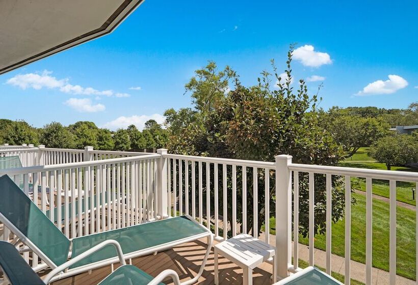 فندق East Hampton House Resort