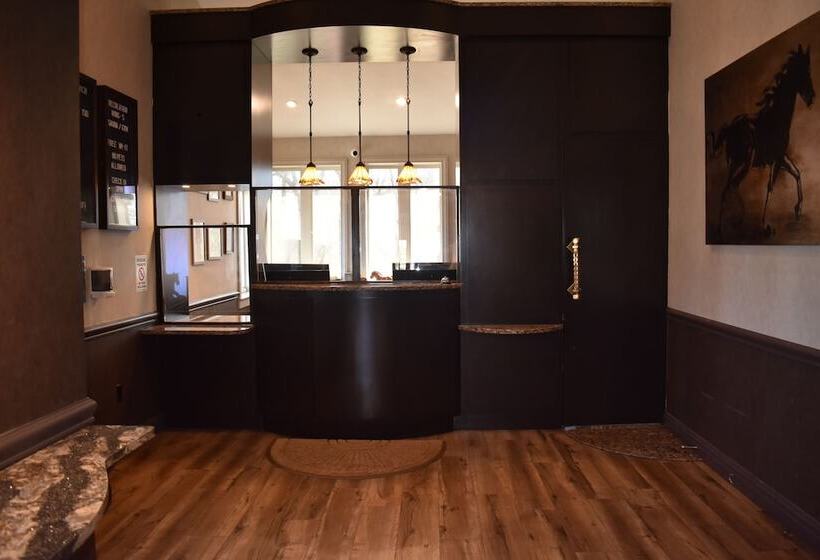 בית מלון כפרי East Norwich Inn