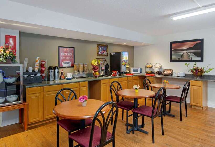فندق Econo Lodge & Suites Southern Pines