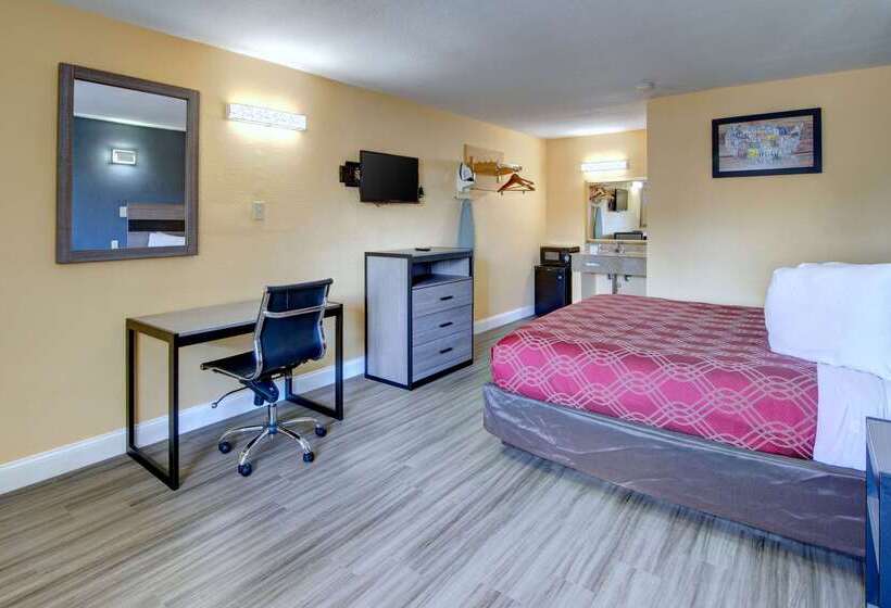 בית מלון כפרי Econo Lodge At Military Circle