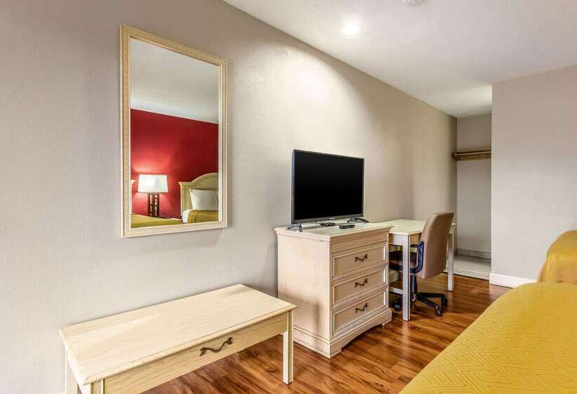 فندق Econo Lodge