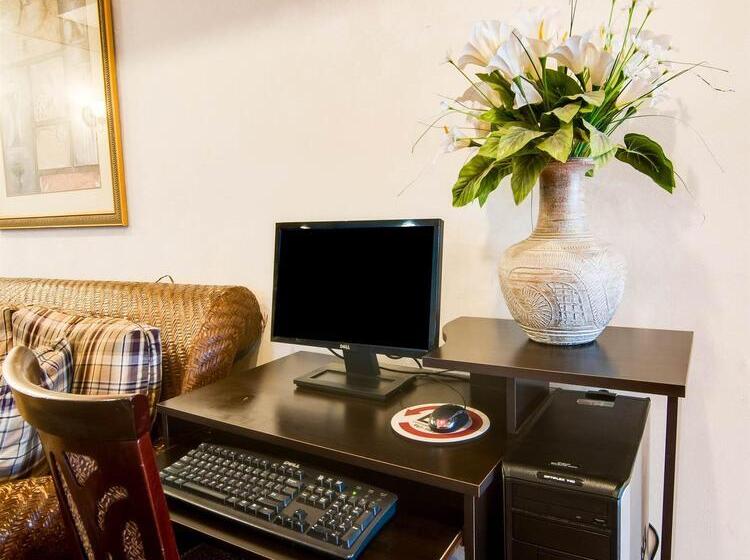 ホテル Econo Lodge Christiansburg Blacksburg I 81