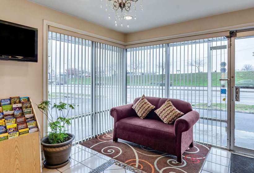 فندق Econo Lodge Civic Center