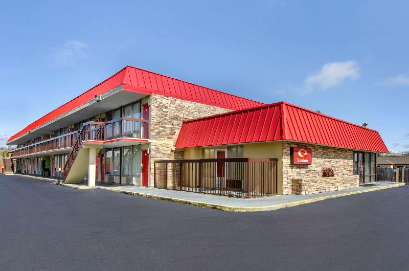 فندق Econo Lodge Civic Center