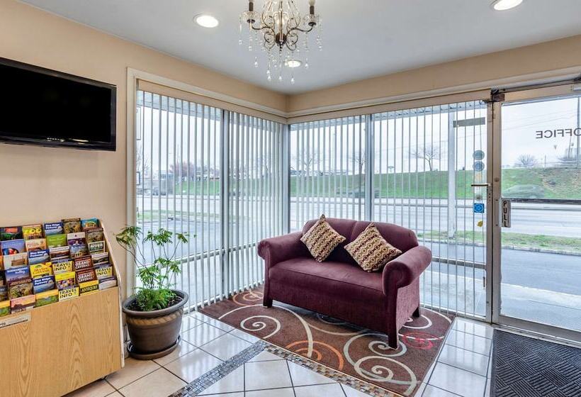 فندق Econo Lodge Civic Center