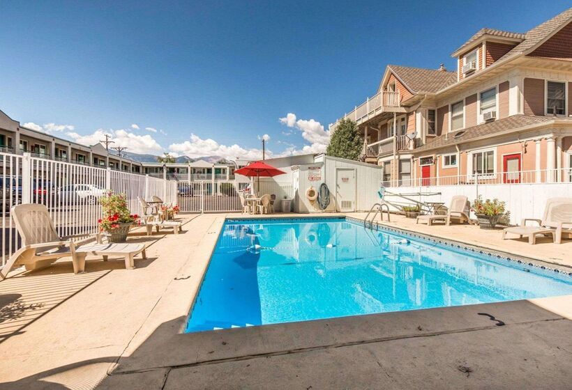 酒店 Econo Lodge Downtown