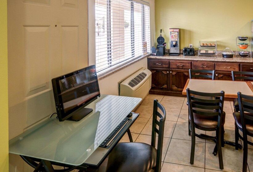 酒店 Econo Lodge East