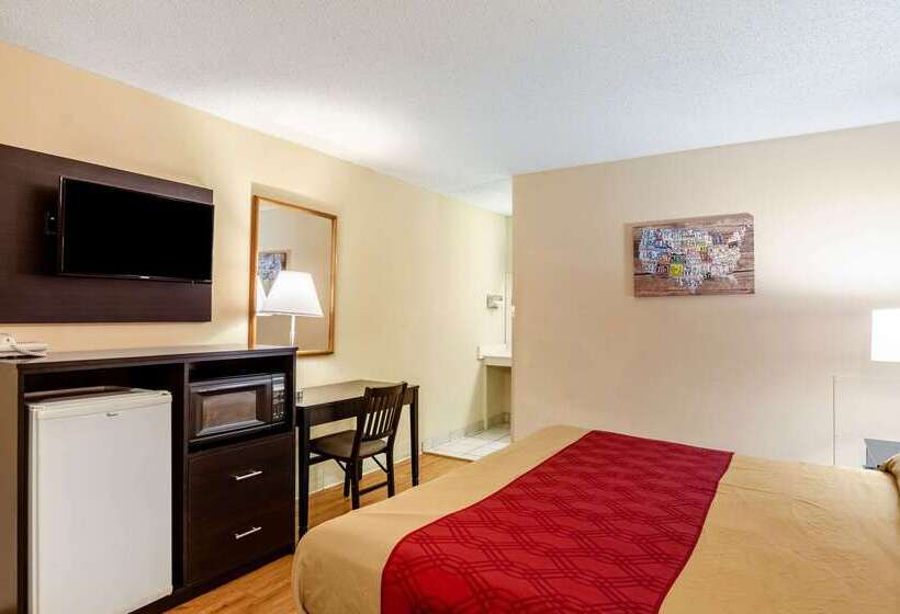 فندق Econo Lodge East