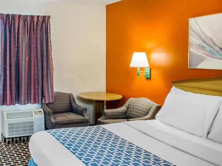 בית מלון כפרי Econo Lodge Franklin