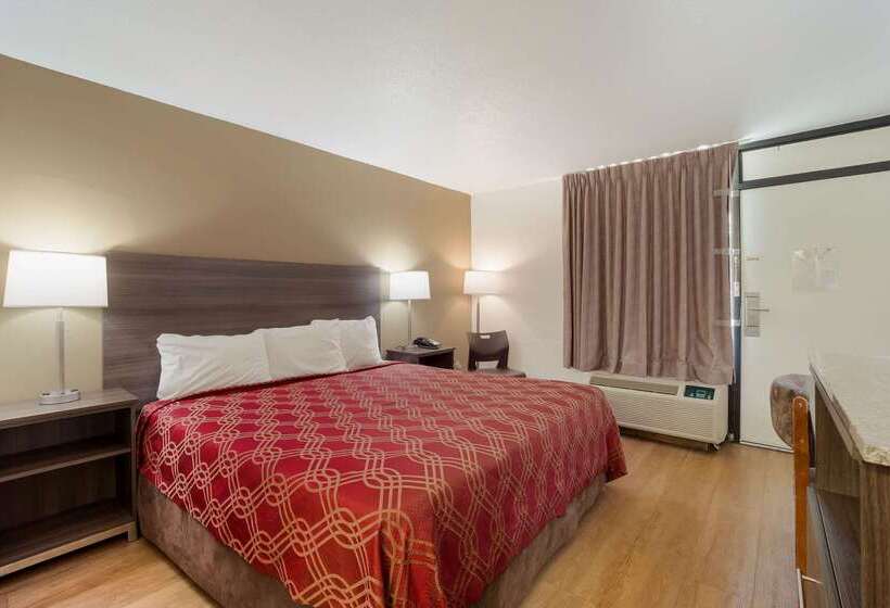 Отель Econo Lodge