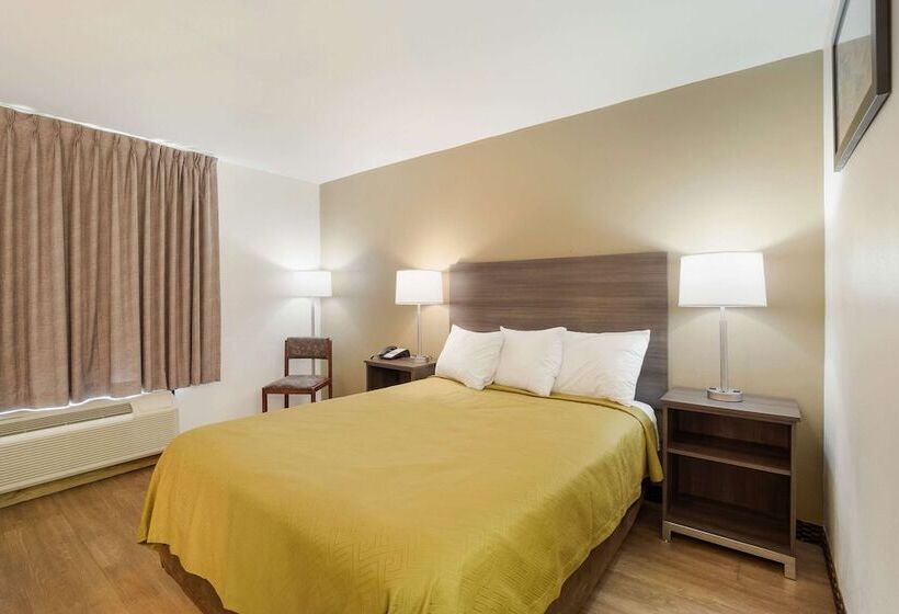 Отель Econo Lodge