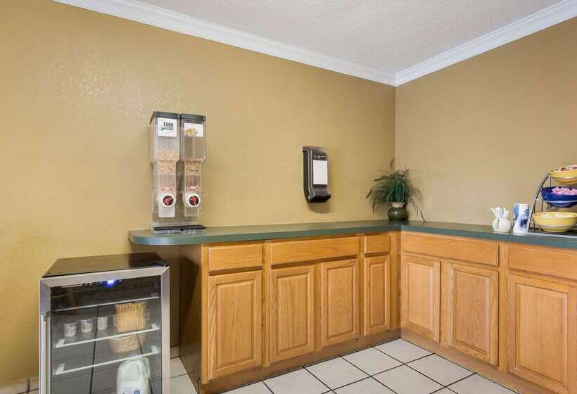 호텔 Econo Lodge Historic Area