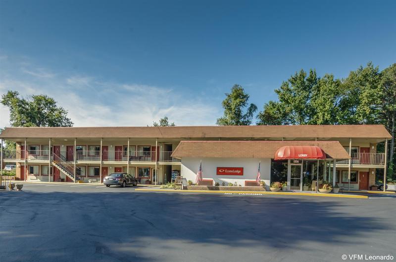 هتل Econo Lodge Historic Area