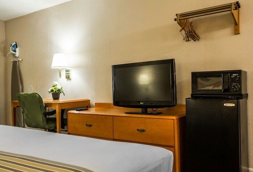 酒店 Econo Lodge Inn & Suites At Fort Moore