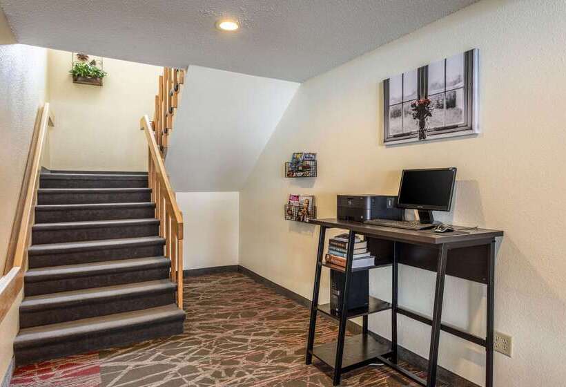 فندق Econo Lodge