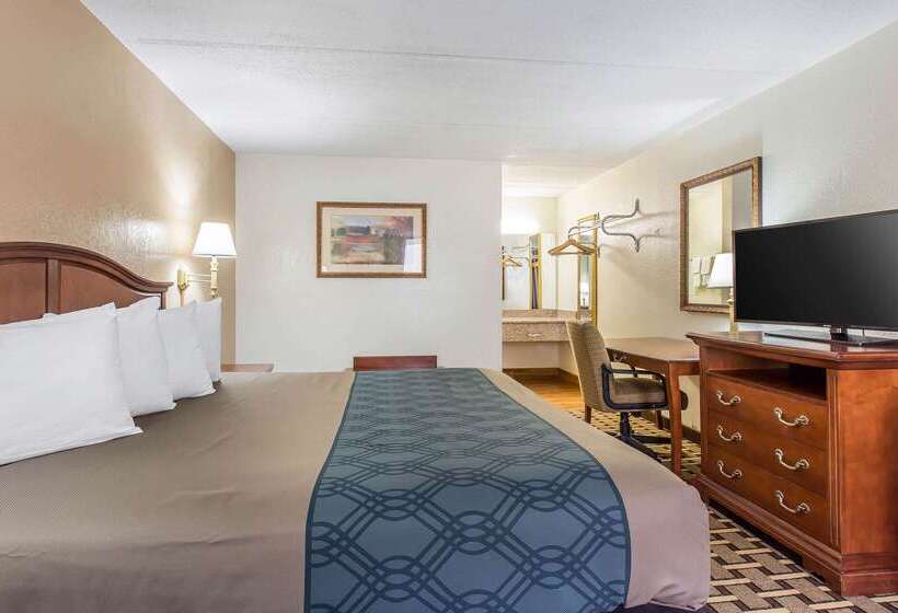 Отель Econo Lodge Midtown