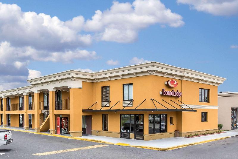 Отель Econo Lodge Midtown