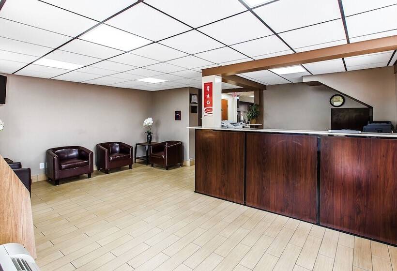 Отель Econo Lodge Midtown