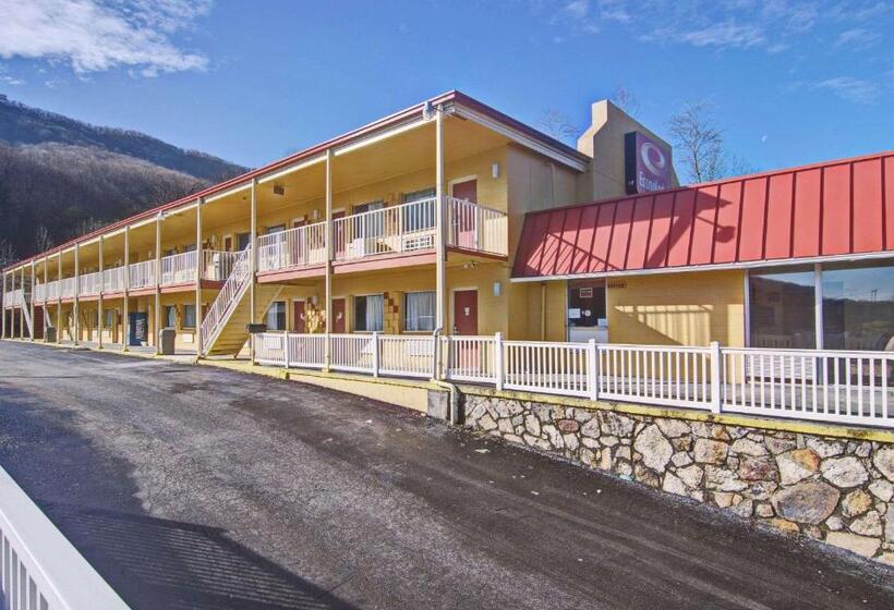 בית מלון כפרי Econo Lodge Near Bluefield College