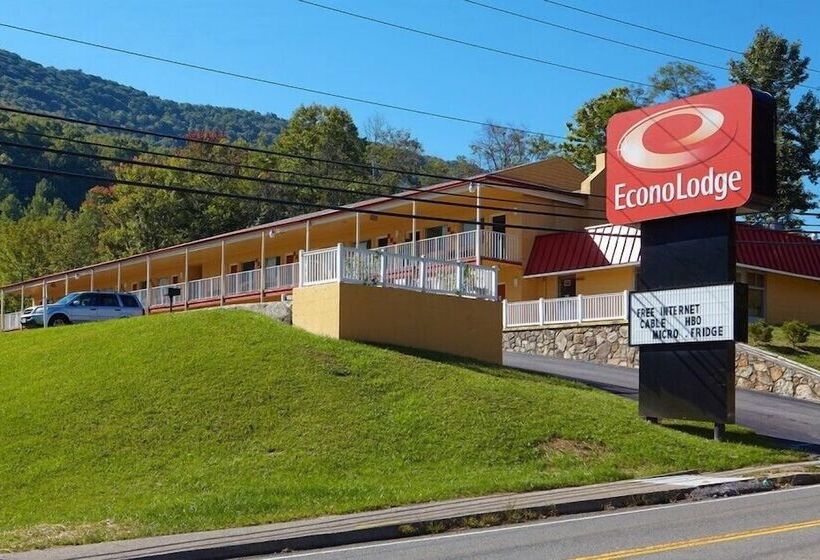 בית מלון כפרי Econo Lodge Near Bluefield College