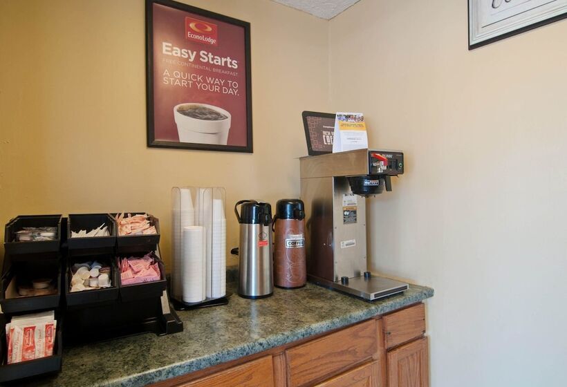 בית מלון כפרי Econo Lodge Near Bluefield College