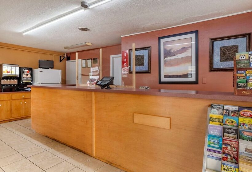 בית מלון כפרי Econo Lodge North Charlottesville